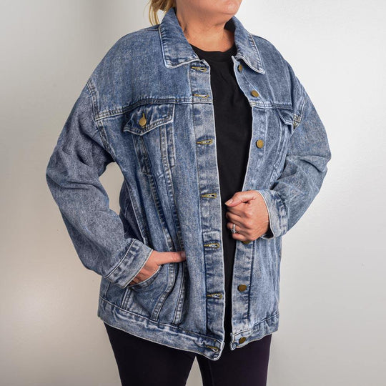 ApparelOversized Women's DTG Denim Jacket Kinda sweet kinda SavageUnleash never-before-seen style with our custom-designed Oversized Women's DTG Denim Jacket, a perfect blend of classic fashion and personal expression. This boyfrieOversized Womens DTG Denim Jacket Kinda sweet kinda Savage